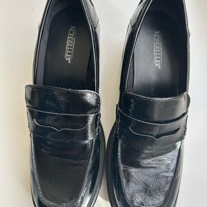 Seychelles Women’s Glossy Patent leather Black Slip-On Loafers